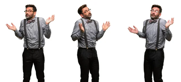 Hombre Mediana Edad Con Barba Corbata Lazo Duda Expresión Confundir —  Fotos de Stock