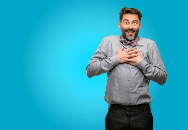 Hombre Mediana Edad Con Barba Pajarita Que Tiene Una Sonrisa —  Fotos de Stock