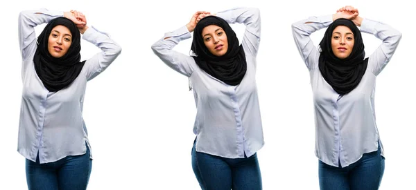 Arabische Frau Trägt Hijab Selbstbewusst Und Glücklich Mit Einem Großen — Stockfoto