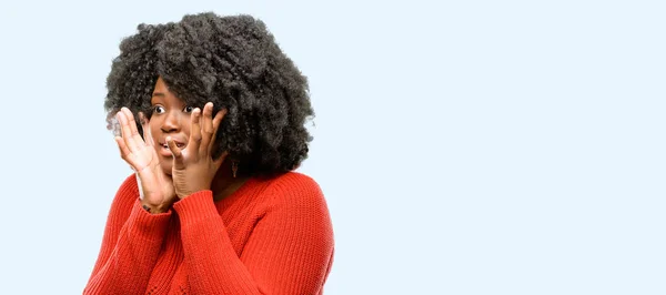 Beautiful African Woman Stressful Keeping Hands Head Terrified Panic Shouting — Stock Photo, Image