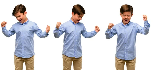 Niño Guapo Con Ojos Verdes Feliz Emocionado Expresando Gesto Ganador —  Fotos de Stock