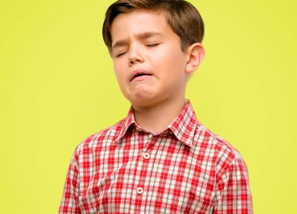 Beau Tout Petit Enfant Aux Yeux Verts Pleurant Déprimé Plein — Photo