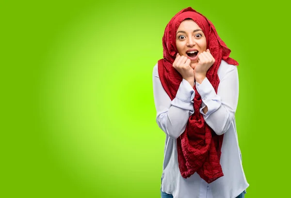 Young Arab Woman Wearing Hijab Happy Surprised Cheering Expressing Wow — Stock Photo, Image