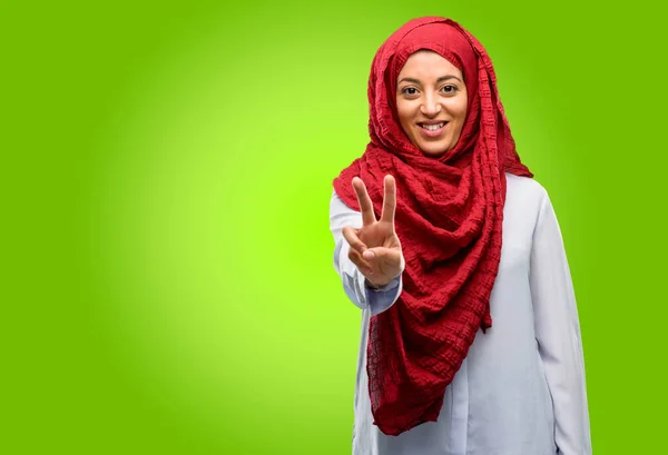 Young Arab Woman Wearing Hijab Raising His Fingers Number Two — Stock Photo, Image