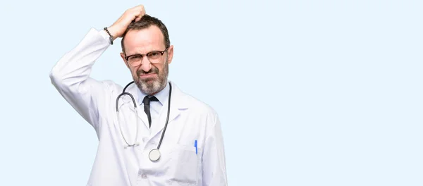Doctor Senior Man Medical Professional Doubt Expression Confuse Wonder Concept — Stock Photo, Image