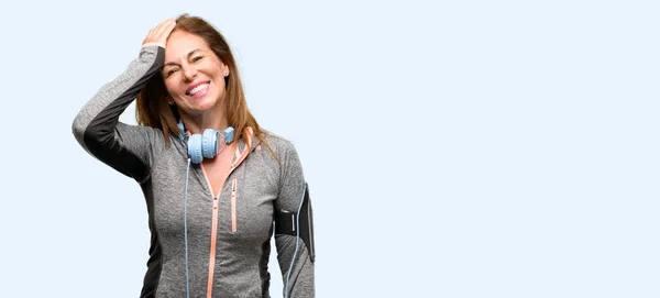 Femme Forme Gymnase Âge Moyen Avec Casque Entraînement Terrifié Nerveux — Photo