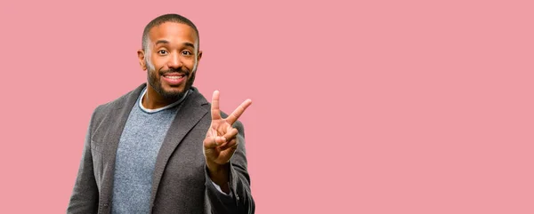 Africano Americano Com Barba Levantando Dedos Número Dois — Fotografia de Stock