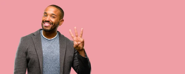 Hombre Afroamericano Con Barba Levantando Dedo Número Tres —  Fotos de Stock