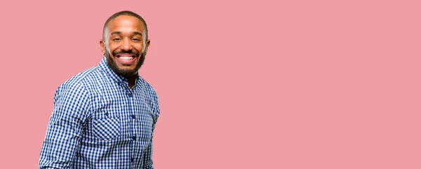 Africano Americano Com Barba Confiante Feliz Com Grande Sorriso Louco — Fotografia de Stock