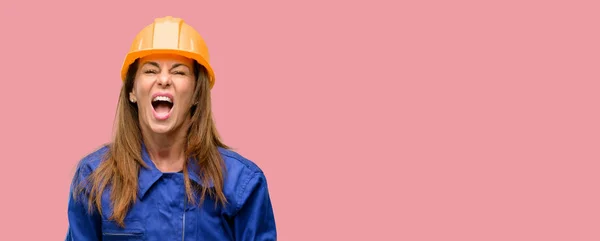 Ingeniera Trabajadora Construcción Mujer Estresante Aterrorizada Por Pánico Gritando Exasperada — Foto de Stock