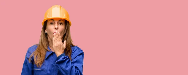 Engineer Construction Worker Woman Covers Mouth Shock Looks Shy Expressing — Stock Photo, Image