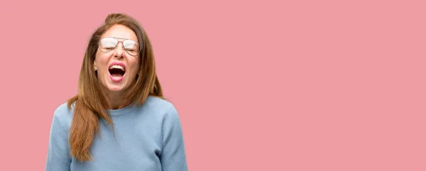 Femme Âge Moyen Portant Pull Laine Des Lunettes Fraîches Stressantes — Photo