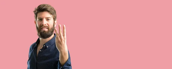 Jovem Hipster Com Barba Grande Levantar Dedo Número Três — Fotografia de Stock