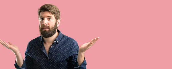 Jonge Hipster Man Met Grote Baard Twijfel Expressie Verwarren Vraag — Stockfoto