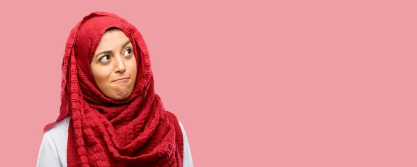 Young Arab Woman Wearing Hijab Doubt Expression Confuse Wonder Concept — Stock Photo, Image