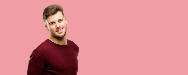 Joven Guapo Confiado Feliz Con Una Gran Sonrisa Natural Riendo — Foto de Stock