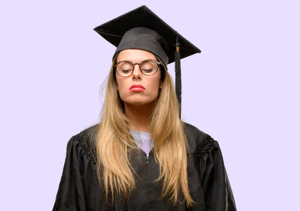 Νεαρή Γυναίκα Πανεπιστήμιο Μεταπτυχιακός Φοιτητής Υπνηλία Έκφραση Κουρασμένος Και Καταπονημένος — Φωτογραφία Αρχείου
