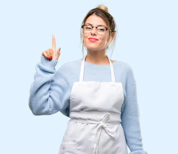 Eigenaar Van Winkel Van Het Jonge Vrouw Het Dragen Van — Stockfoto