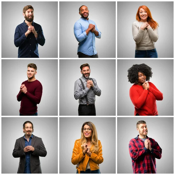 Groep Van Gemengde Mensen Vrouwen Mannen Zelfverzekerd Blij Met Een — Stockfoto