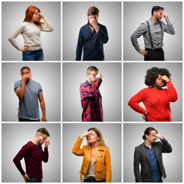 Grupo Pessoas Mistas Mulheres Homens Com Expressão Sonolenta Sobrecarregados Cansados — Fotografia de Stock