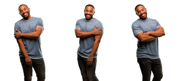 Hombre Afroamericano Con Barba Segura Feliz Con Una Gran Sonrisa — Foto de Stock