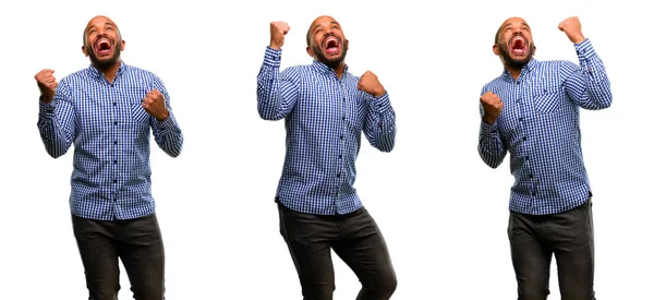 Hombre Afroamericano Con Barba Feliz Emocionado Expresando Gesto Ganador Exitoso —  Fotos de Stock