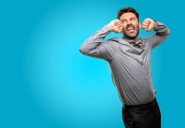 Uomo Mezza Età Con Barba Papillon Sicuri Felici Con Grande — Foto Stock