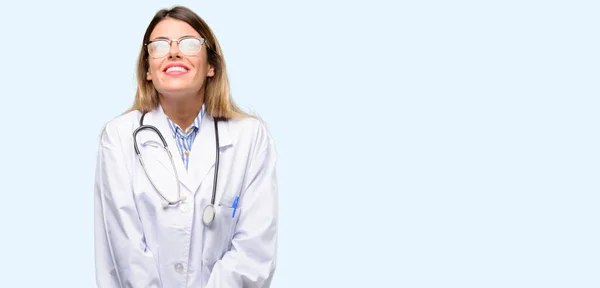 Νέος Γιατρός Γυναίκα Ιατρική Επαγγελματική Σκέψης Και Κοιτώντας Ψηλά Εκφράζοντας — Φωτογραφία Αρχείου