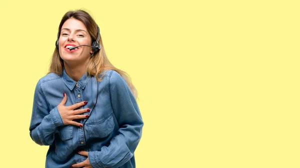 Çağrı Merkezi Kadın Kulaklık Kendinden Emin Mutlu Bir Büyük Doğal — Stok fotoğraf