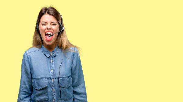 Consultant Call Center Woman Headphones Stressful Terrified Panic Shouting Exasperated — Stock Photo, Image