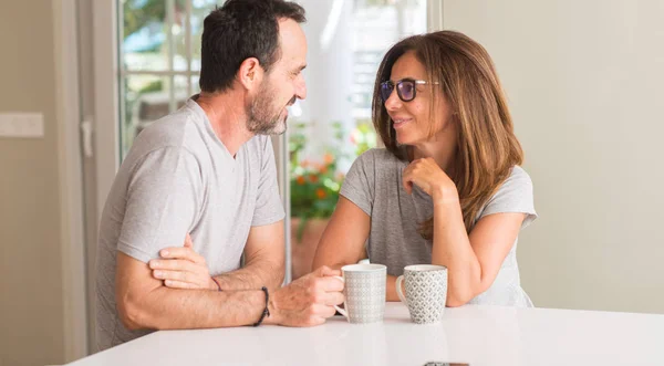 Middle aged couple at home — Stock Photo, Image