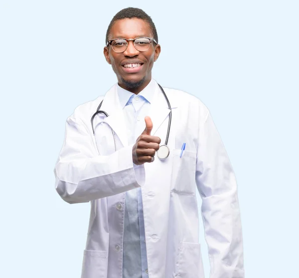 Young Black Doctor Medical Professional Smiling Broadly Showing Thumbs Gesture — Stock Photo, Image