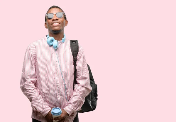 Africano Negro Hombre Estudiante Pensamiento Mirando Arriba Expresando Duda Maravilla — Foto de Stock