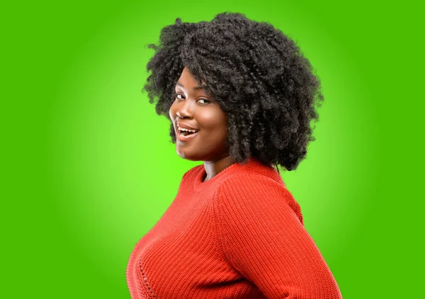 Schöne Afrikanische Frau Selbstbewusst Und Glücklich Mit Einem Großen Natürlichen — Stockfoto