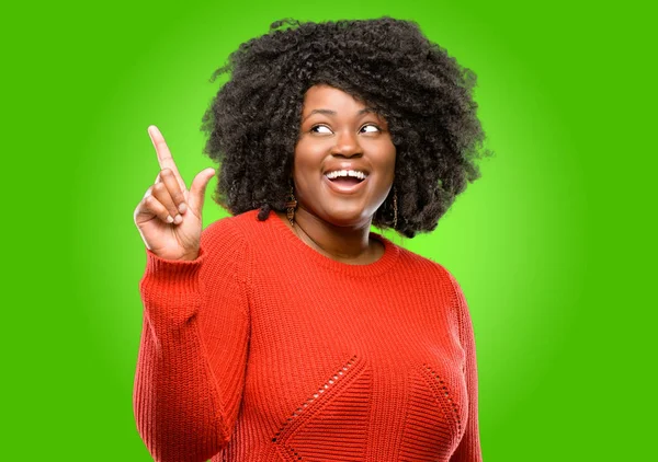 Beautiful African Woman Pointing Away Side Finger — Stock Photo, Image