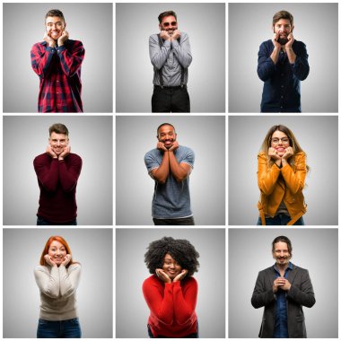 Grup karışık insanları, kadın ve erkek mutlu ve ifade wow jest tezahürat