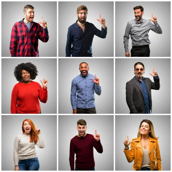 Gruppo Persone Miste Donne Uomini Che Puntano Dito Verso Alto — Foto Stock