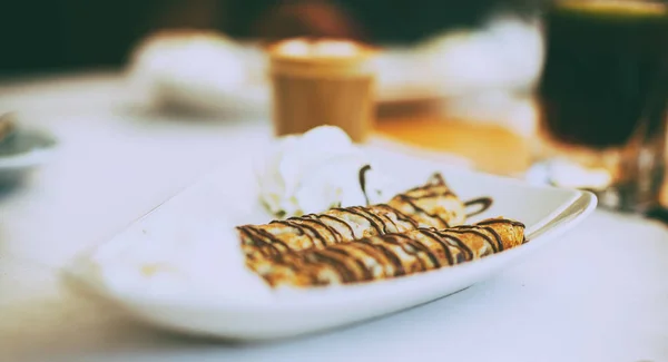 Heerlijke chocolade pannenkoeken — Stockfoto