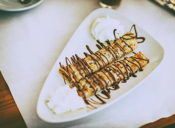 Heerlijke chocolade pannenkoeken — Stockfoto