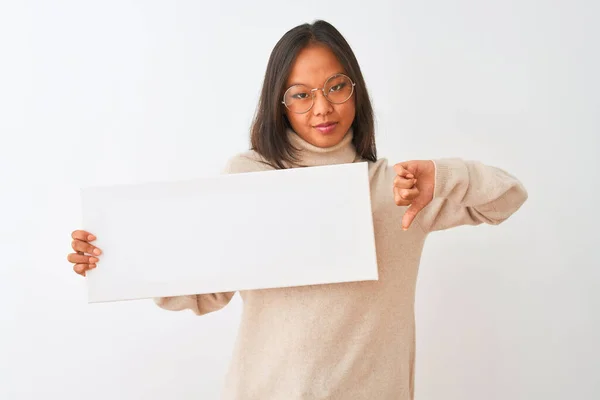 Jonge Mooie Chinese Vrouw Draagt Een Bril Met Spandoek Geïsoleerde — Stockfoto