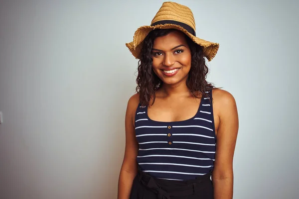 Mulher Transexual Bonita Usando Chapéu Verão Sobre Fundo Branco Isolado — Fotografia de Stock