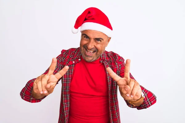 Hombre Mediana Edad Con Sombrero Santa Navidad Pie Sobre Fondo — Foto de Stock