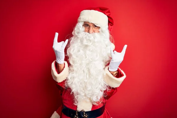 Homem Bonito Meia Idade Vestindo Traje Papai Noel Sobre Fundo — Fotografia de Stock