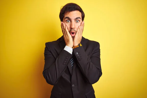 Young Handsome Businessman Wearing Suit Tie Standing Isolated Yellow Background — Stock Photo, Image