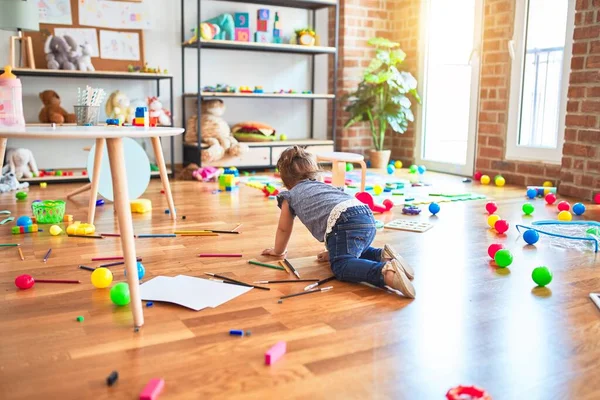 Beautiful Toddler Crawling Floor Lots Toys Kindergarten — Stock Photo, Image