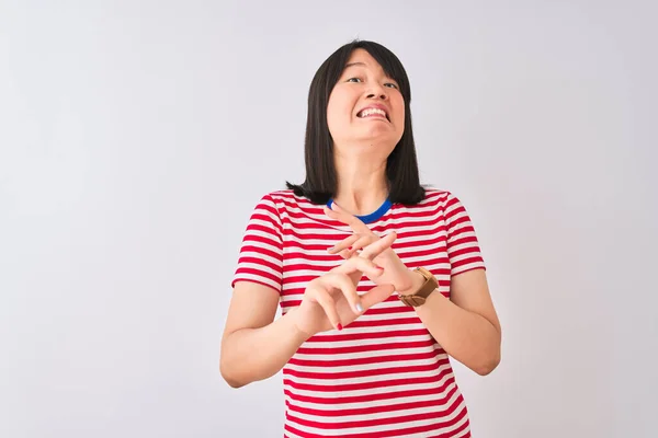 Jonge Mooie Chinese Vrouw Draagt Rood Gestreepte Shirt Geïsoleerde Witte — Stockfoto