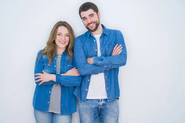 Jovem Belo Casal Juntos Sobre Fundo Branco Isolado Rosto Feliz — Fotografia de Stock