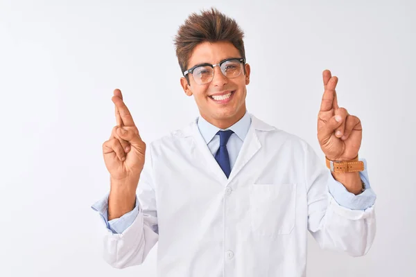 Ung Stilig Vetenskapsman Man Bär Glasögon Och Rock Över Isolerade — Stockfoto