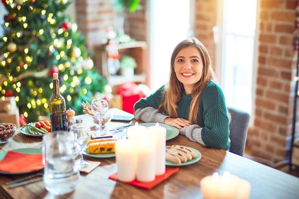 Young Beautiful Woman Sitting Eating Food Christmas Tree Home Happy — ストック写真