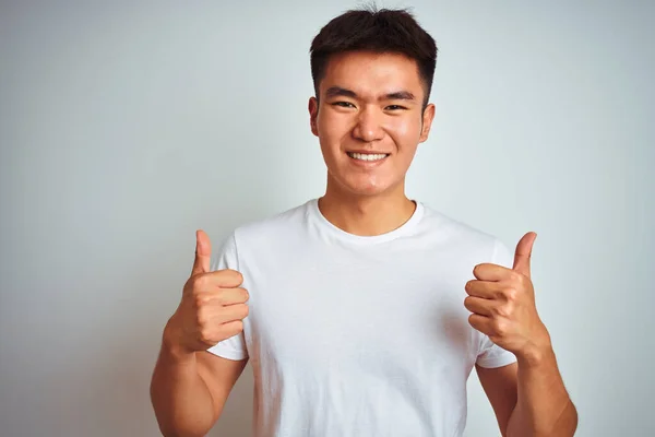Jovem Asiático Chinês Homem Vestindo Shirt Sobre Isolado Branco Fundo — Fotografia de Stock